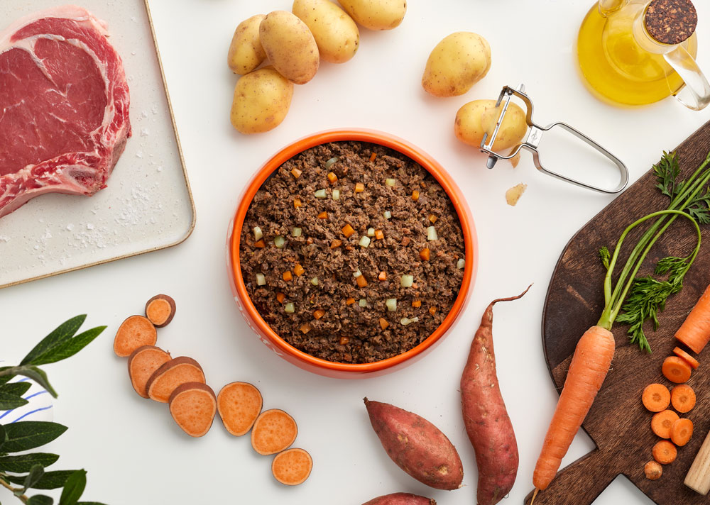 Ciotola di cibo naturale per cani